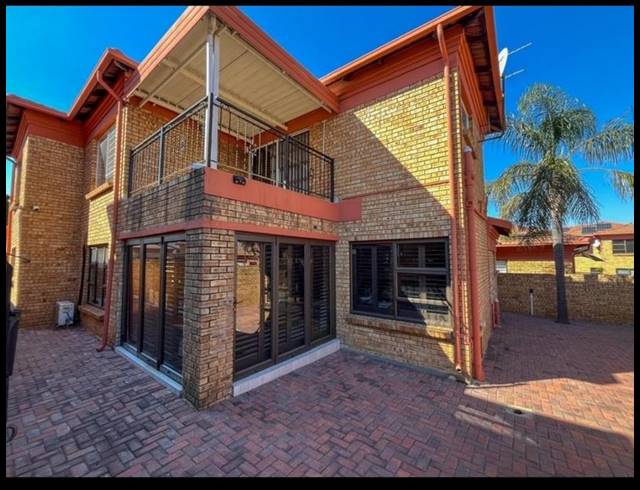 4 BEDROOM HOUSE FOR SALE IN BARTLETT